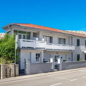  Apartment Nada & Ivan With Terrace Kroatien